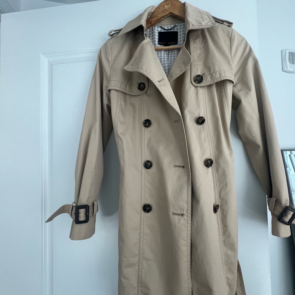 Banana Republic Tan Double-Breasted Trench Coat